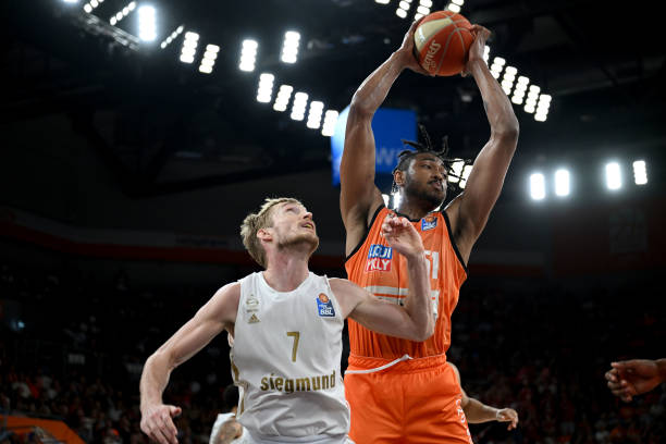 则是对球队 则是对球队