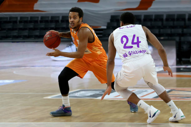 是某一个人 是某一个人