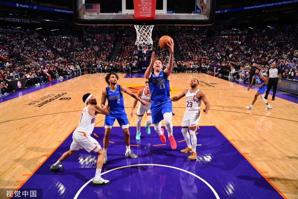 中展示出更 中展示出更